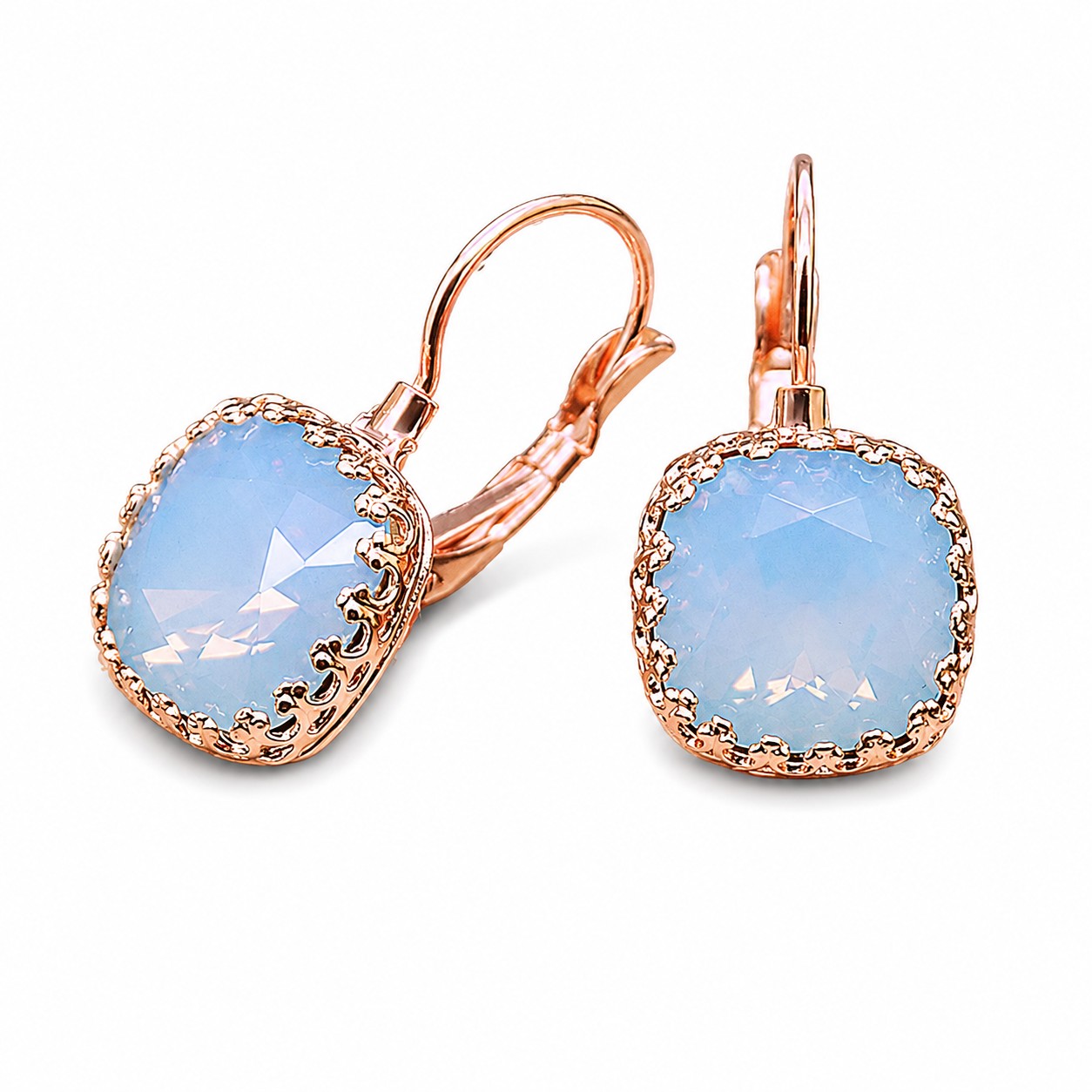 Auskarai „Vintage V (Air Blue Opal)“ su Swarovski® kristalais