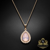 Kulons "Debesu Piliens (Rose Water Opal)" ar Swarovski™ kristāliem