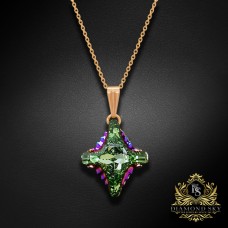 Kulons "Kristāla Rombs II (Peridot Scarabaeus Green)" ar Swarovski™ kristāliem