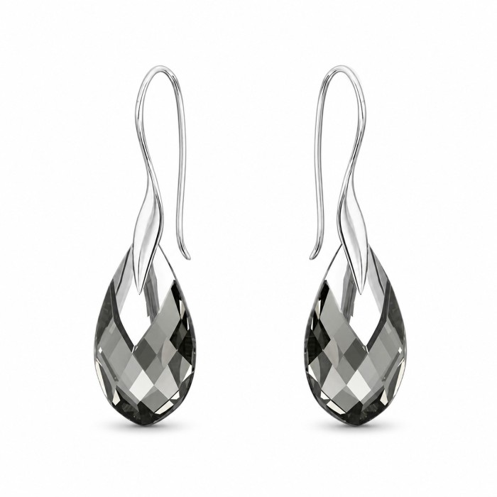 Sudraba komplekts sievietēm „Baroks II (Black Diamond Light Chrome)“ ar Swarovski® kristāliem