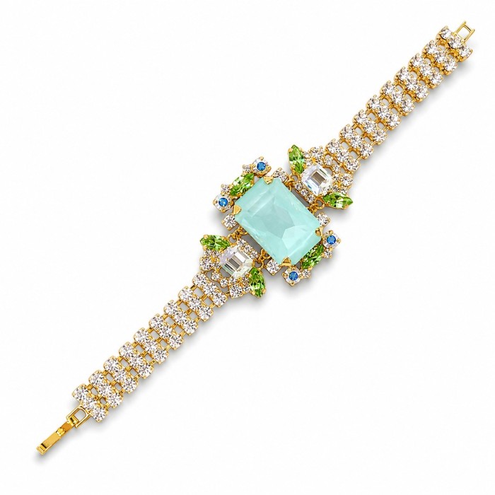 Aproce „Aurora (Soft Mint Ignite / Moonlight / Reinvented Peridot / Aurora Boreale)“ ar Swarovski™ kristāliem