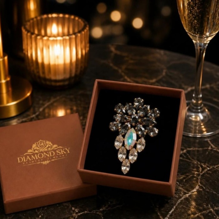 Broša „Mirtele“ ar Swarovski® kristāliem