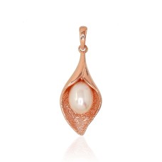Gold Pearl Pendant “Sea Pearl”