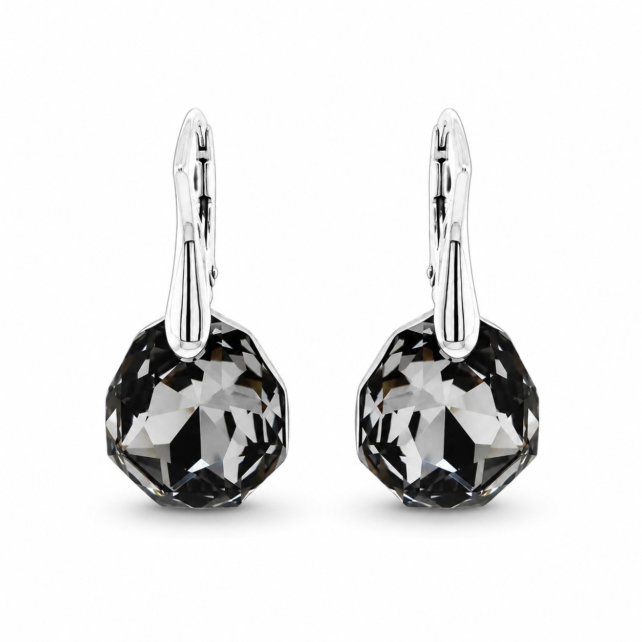 Sidabriniai auskarai „Frozen Edges (Silver Night)“ su Swarovski® kristalais